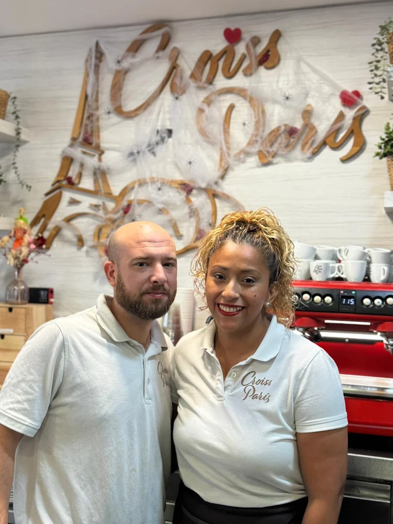 Carlos y Sandra, propietarios de Croiss Paris